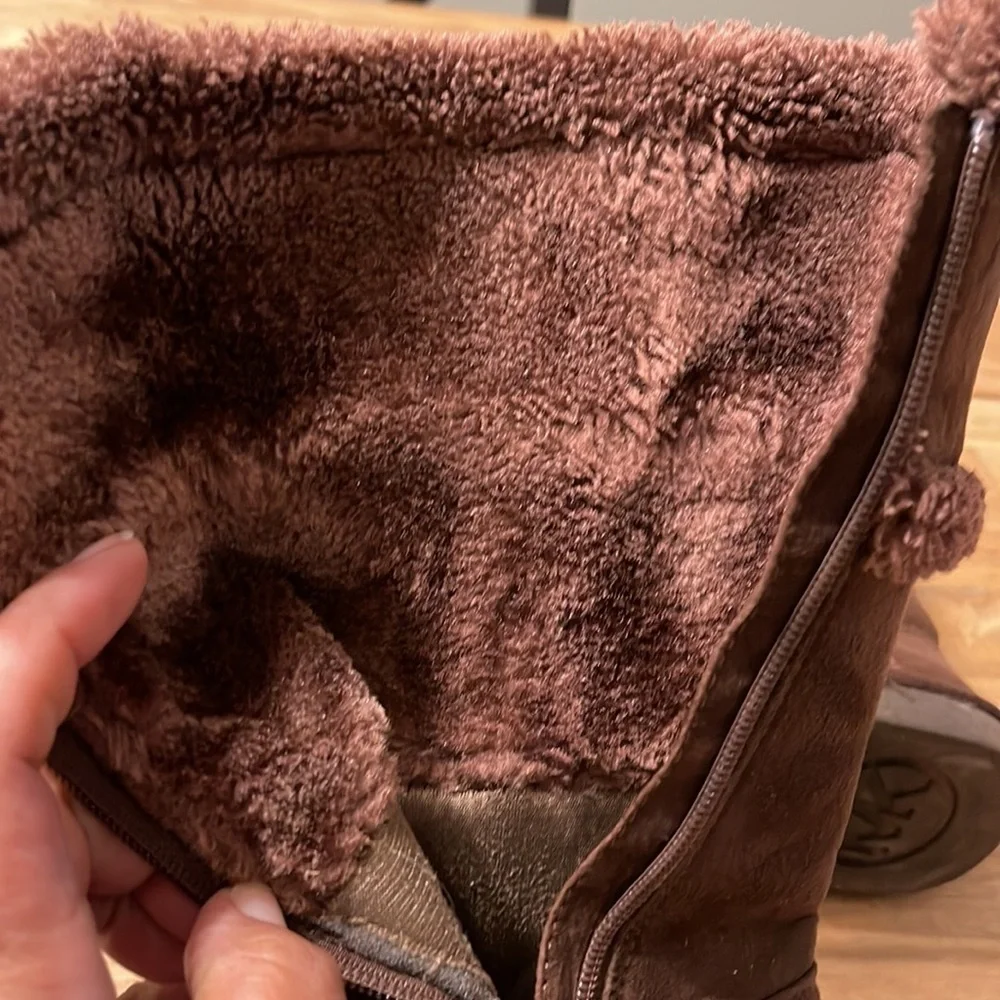 MICHAEL KORS Alina suede / faux fur boots